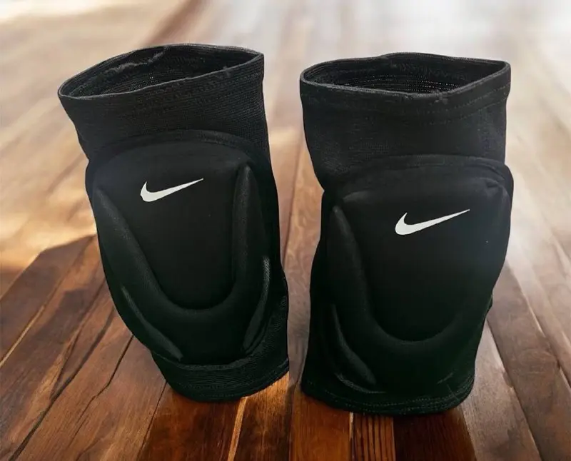 زانوبند والیبال نایکی